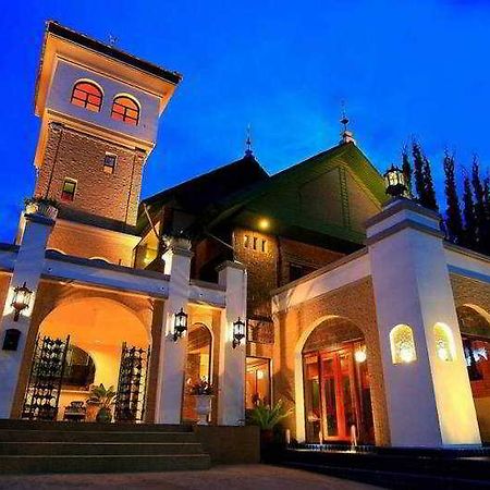 The Castle Chiang Mai Hotel Exterior photo